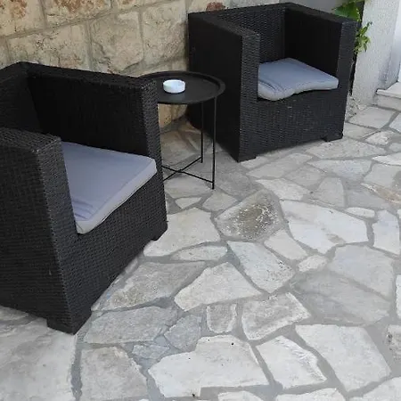 Andric Apartman Slano